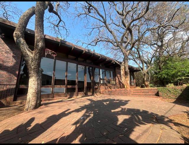 3 BEDROOM HOUSE FOR SALE IN MUCKLENEUK